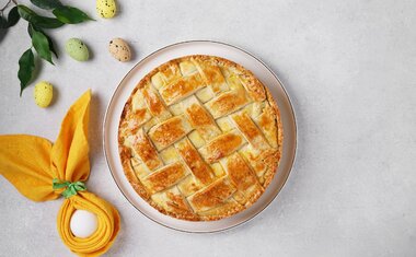 Receita de torta de Páscoa é deliciosa e fácil de fazer; veja o o a o!