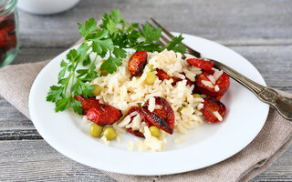 Risoto de rúcula e tomate seco