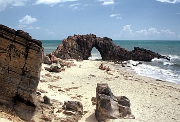 Imagem de destaque para Pedra Furada - Jericoacoara